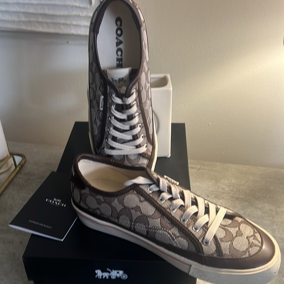 Coach Brown Sneakers Low-Top Monogram Design - Picture 3 of 3